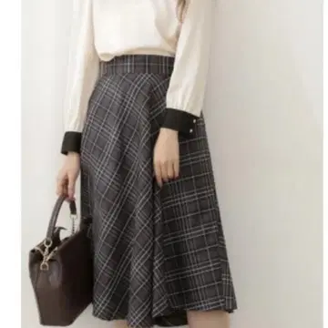 PROPORTIONBODYDRESSING 클래시컬 체크 플레어 스커트