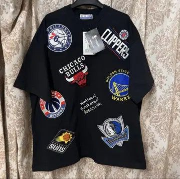 오프 더 코트 14 팀 티 반팔 티셔츠 NBA 팀 로고 블랙 M