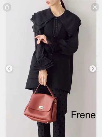 프레네 플리츠 커프스 프릴 칼라 블라우스 블랙