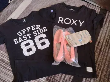 Champion Roxy 티셔츠와 스니커즈 세트