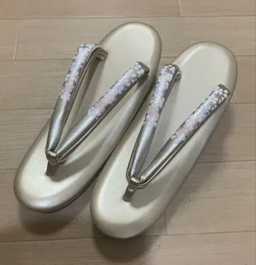 일본 의류 조리 벚꽃 패턴 하나오 이석 골드 계열 포멀 L 사이즈