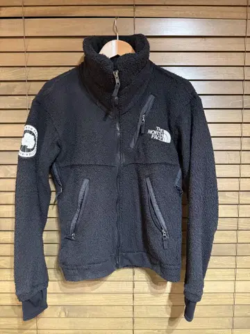 THE NORTH FACE 버사 로프트 블랙 M