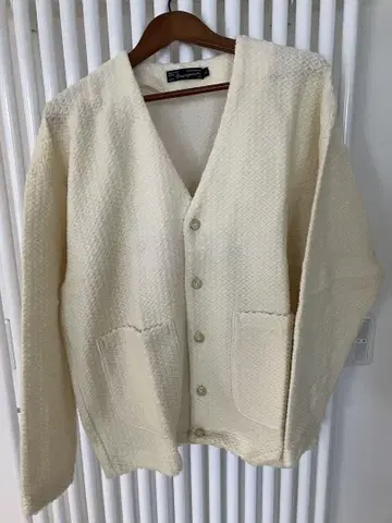 Wall Cardigan