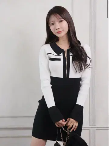 립 서비스 프론트 지퍼 바이 컬러 니트 원피스