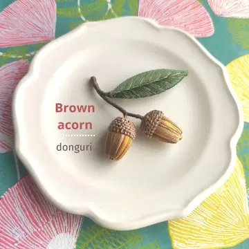 Brown 동동이 입체 자수 브로치 ( Msize )