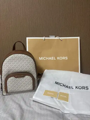 MICHEAL KORS 백팩