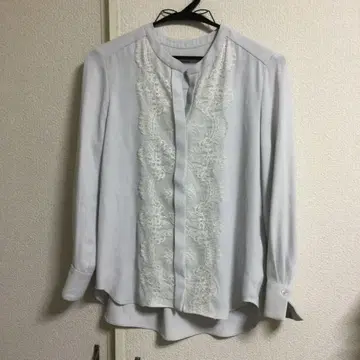 라토타리테 레이스 장식 긴팔 블라우스