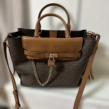 HAMILTON LEGACY 벨티드 새첼 라지 MK 시그니처