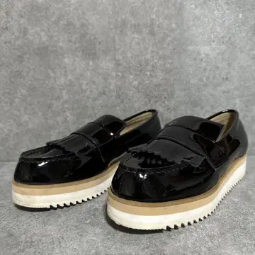 컨디션 최상 통굽 로퍼 블랙 에나멜 M 23.0~23.5cm