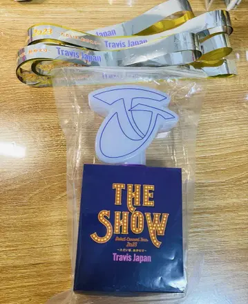 TravisJapan 퍼스트콘 응원봉, 은색 테이프 2개
