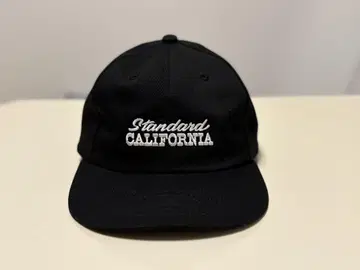 STANDARD CALIFORNIA 블랙 캡