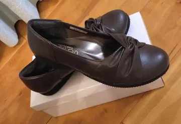 [ 타카시마야 ] 브라운 펌프스 (컴포트 슈즈) 23.5cm