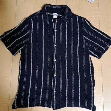ZARA 네이비 스트라이프 숏 슬리브 셔츠 L
