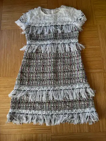 프린지 장식 트위드 미니 원피스 미스아도라 체스티