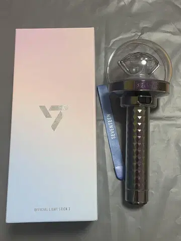 SEVENTEEN OFFICIAL LIGHT STICK 3