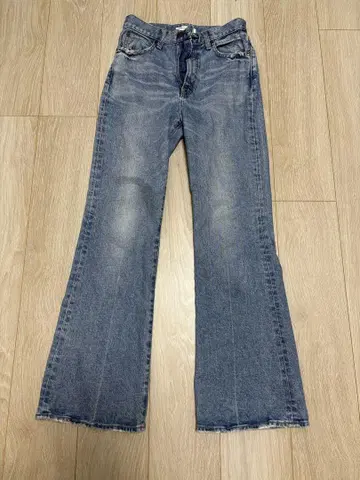 부츠컷 데님 26 사이즈 담백한 블루
