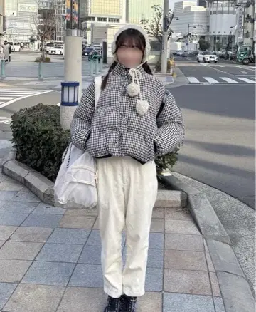 다운 자켓 크롭 기장 체크 무늬
