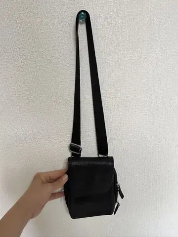 소가죽 파우치 블랙 숄더백