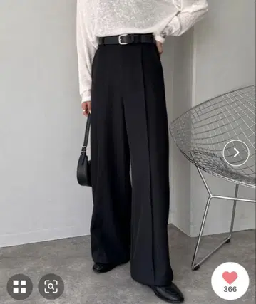 NOGLE 센터 프레스 슬랙스 블랙
