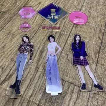 MOMONA 아크릴 스탠드 3종 세트