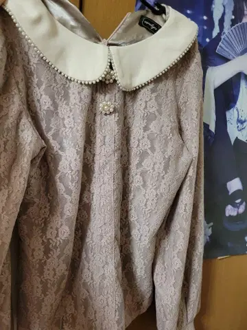 에블린 레이스 핑크 셔츠 펄 장식