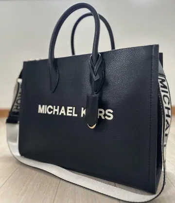 [ 새상품급 ] MICHAEL KORS 마이클코어스 토트백 블랙