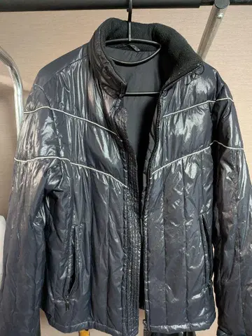 다크 그레이 다운 자켓