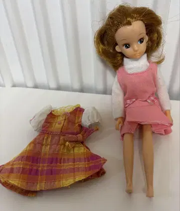 쇼와 레트로 1970년대 구 타카라 당시 물건 2대 리카짱 인형, 의류