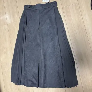 그레이 플리츠 롱 스커트