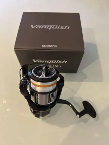 SHIMANO 23 반퀴시 4000XG 스피닝 릴