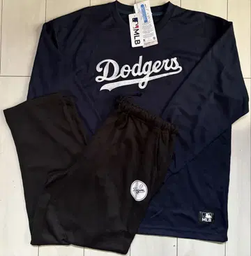 새상품 M 사이즈 MLB 다저스 긴팔 파자마 룸웨어 네이비