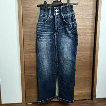 AZUL BY MOUSSY XS 데님 타이트 스커트