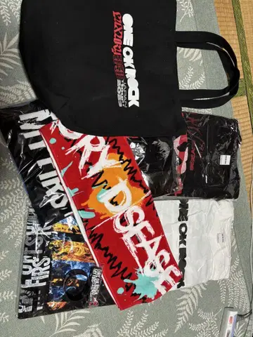 ONE OK ROCK 라이브 T 세트