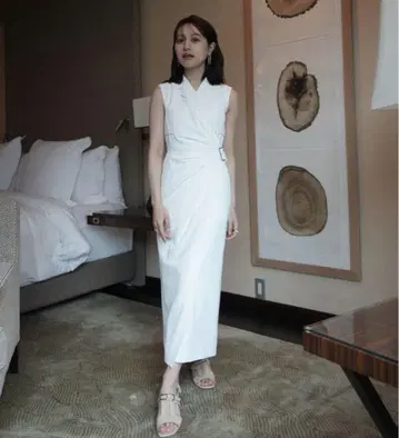 laube blanc 사이드 버클 드레이프 드레스