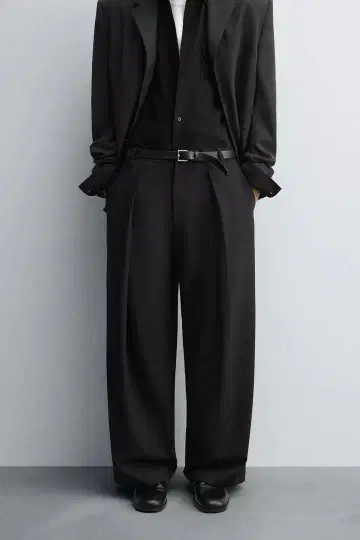 ZARA 25AW 플리츠 와이드 레그 팬츠