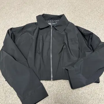 새상품 ZARA 블랙 크롭 자켓