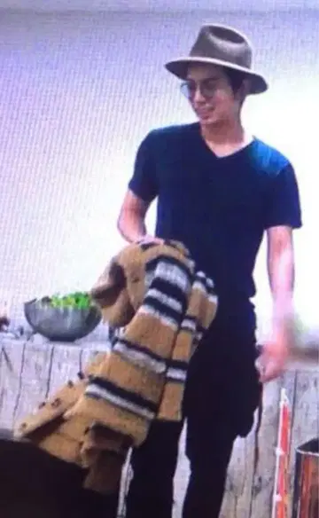마츠모토 준 착용 BAREFOOT DREAMS 니트 S 사이즈