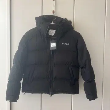 RVCA 후드 부착 블랙 다운 자켓 S 사이즈