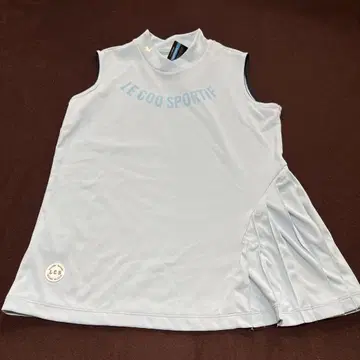 미사용 새상품 1~2일 발송 LE COQ SPORTIF 슬리브리스 셔츠