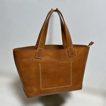 새상품급 브라운 가죽 토트백 아머노 M genten 겐텐