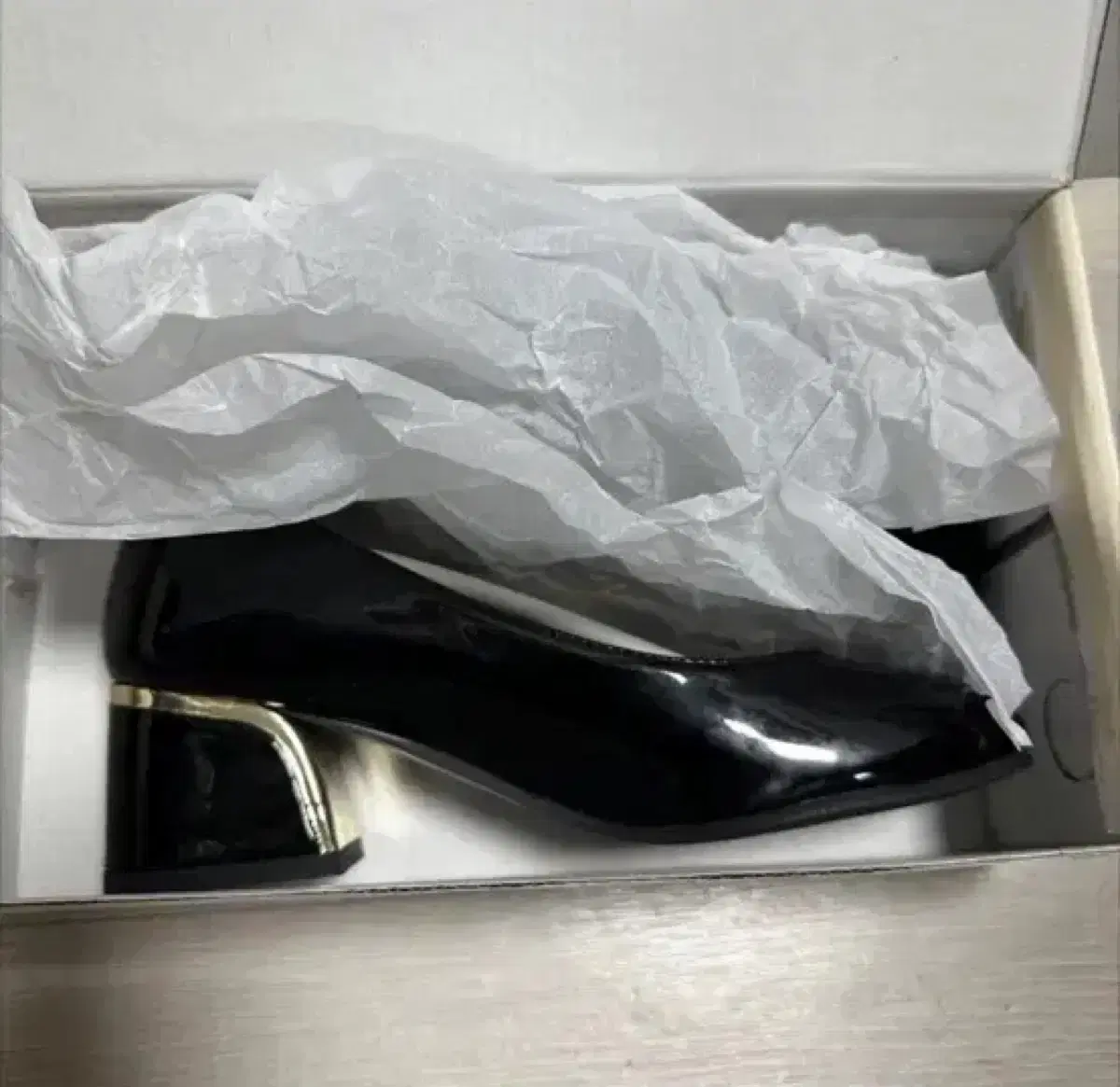 BFSOLE Black Enamel Pumps Heels Shoes 220 BFSOLE