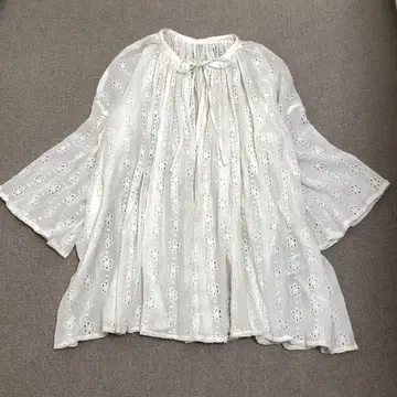 FREAK'S STORE 개더 블라우스 꽃무늬 컷워크 자수 루즈핏