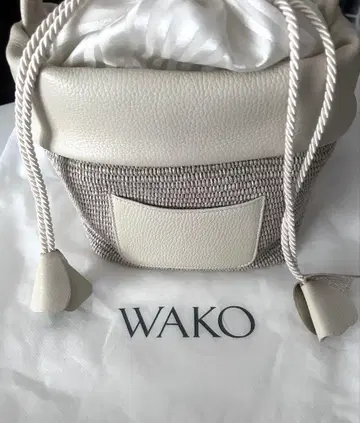 WAKO 베이지 드로우 스트링 백