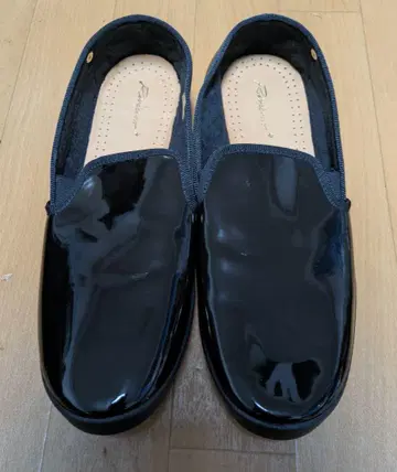 Rivieras 블랙 슬립온