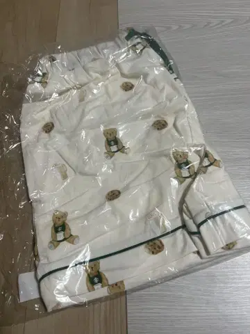 젤라피케 스벅 콜라보 팬츠