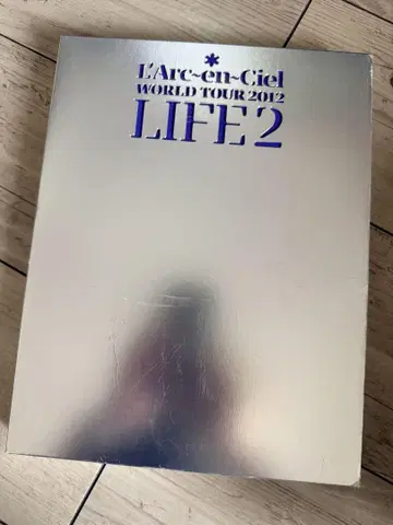 L'Arc-en-Ciel WORLD TOUR 2012 LIFE 2