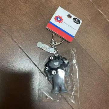 블랙 미야쿠미야쿠 키링 블랙