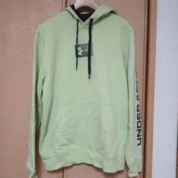 언더아머 후드티