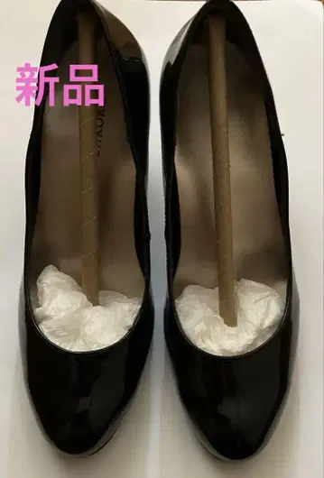 [ 새상품 ] 베리코코 펌프스 23.0cm 블랙 에나멜