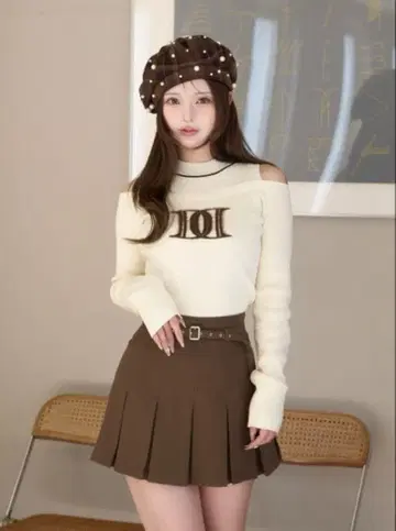 레이어드 드라이 로고 니트탑
